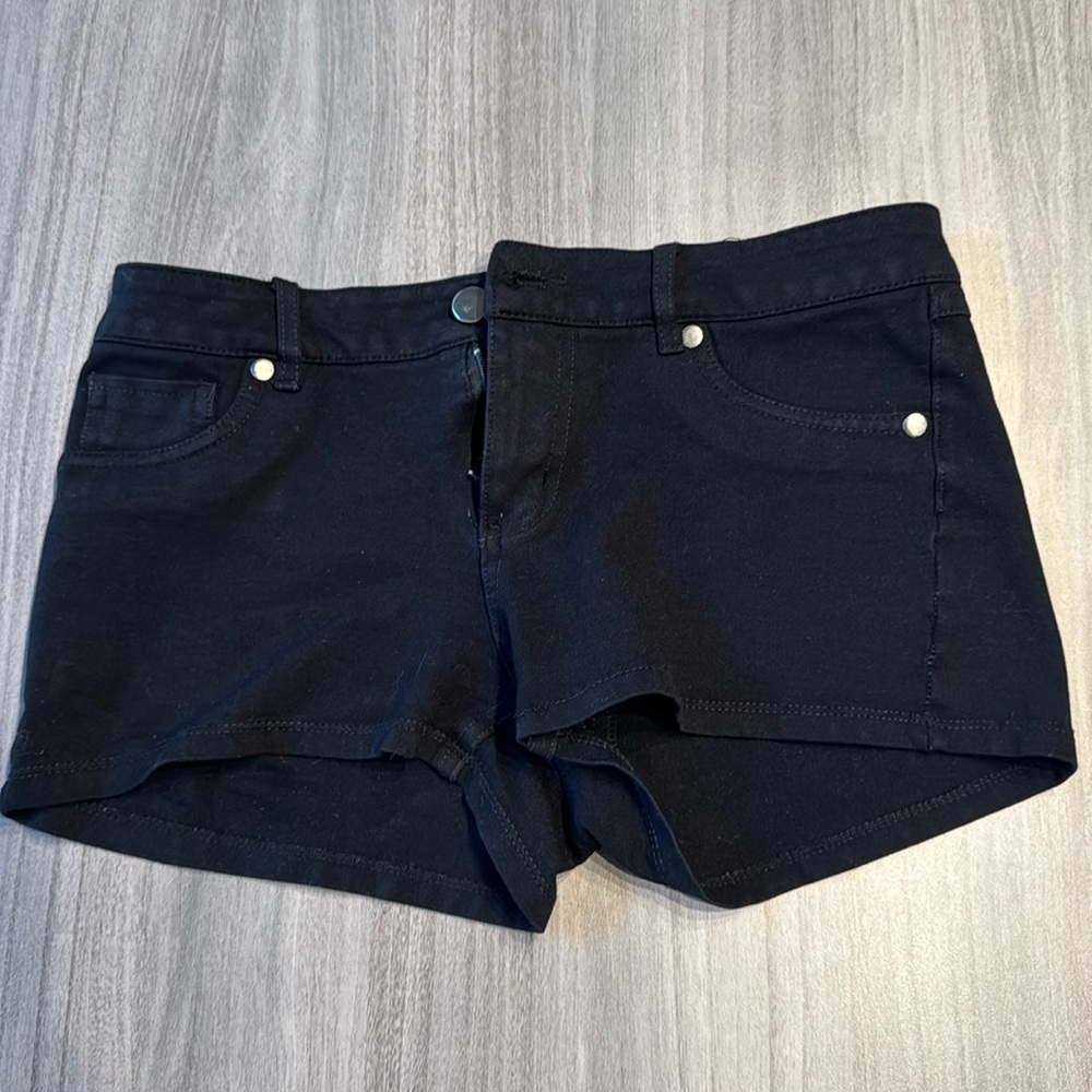 Black jean shorts, very stretchy size medium
